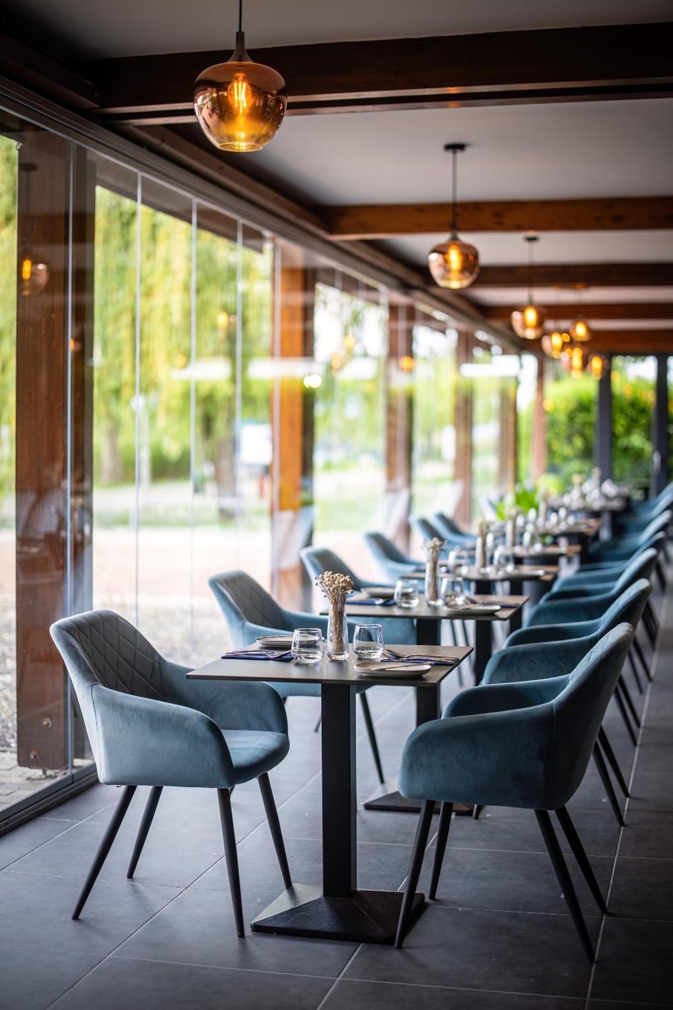 Port Etterem&Panzio Acomodação com café da manhã Balatonmáriafürdő Exterior foto